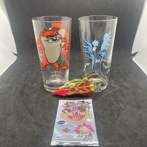 Pepsi  Looney Tunes Glass - Tasmanian Devil 1973 Road Runner Wile Coyote Boom